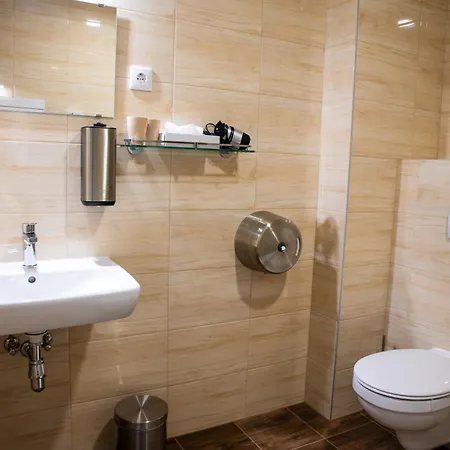 Belkert Etterem Es Panzio 3* Debrecen