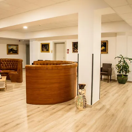 Frühstückspension Belkert Etterem Es Panzio 3*